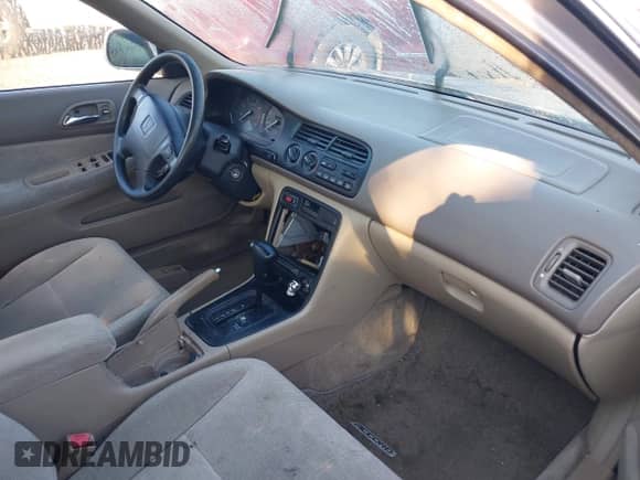 1996 Honda Accord LX with VIN 1HGCD563XTA060237, listed as a IAAI auction lot 42828626 with 110,927 mi miles and . Bid and sale history available at DreamBid. Image 5.