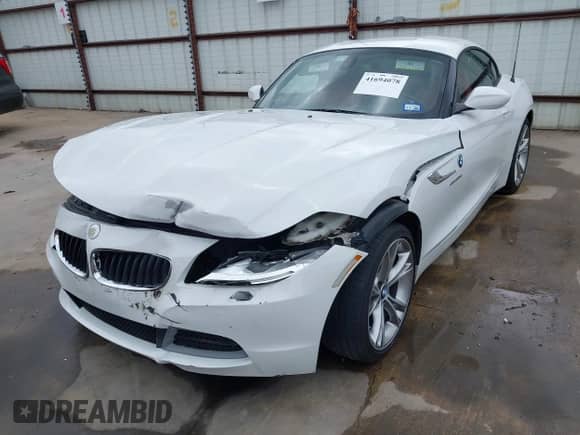 2014 BMW Z4 sDrive35i with VIN WBALM7C58EE386241, listed as a IAAI auction lot 41694078 with 66,884 mi miles and . Bid and sale history available at DreamBid. Image 2.