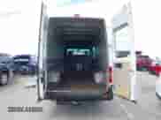 2003 Dodge Sprinter z VIN WD2YD742435496387, wystawiony jako IAAI lot #43034019 z przebiegiem 439 371 mil mil oraz . Historia ofert i sprzedaży dostępna na DreamBid. Obrazek 17.