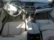 2011 BMW 5 Series 535i xDrive z VIN WBAFU7C53BC779908, wystawiony jako Copart lot #80145895 z przebiegiem 121 107 mil mil oraz Szkoda całkowita • Salvage title. Historia ofert i sprzedaży dostępna na DreamBid. Obrazek 8.