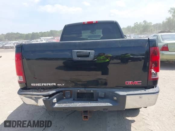 2007 GMC Sierra 1500 SLE2 с VIN 2GTEK19J871630588, выставлен на аукционе IAAI как лот 42922215 с пробегом 221 224 миль миль и . История ставок и продаж доступна на DreamBid. Изображение 16.