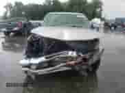 2005 GMC Sierra 1500 SLT z VIN 2GTEK19B551263431, wystawiony jako Copart lot #60635575 z przebiegiem 299 324 mil mil oraz Szkoda całkowita • Salvage title. Historia ofert i sprzedaży dostępna na DreamBid. Obrazek 5.