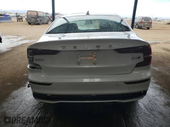 2025 Volvo S60 Core z VIN 7JRL12GJXSG364362, wystawiony jako Copart lot #51022375 z przebiegiem Nie podano mil oraz Szkoda całkowita • Salvage title. Historia ofert i sprzedaży dostępna na DreamBid. Obrazek 6.