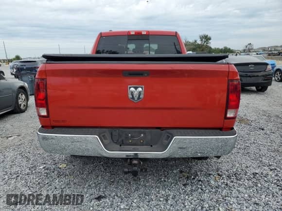 2019 Ram 1500 SLT z VIN 1C6RR6TT9KS584578, wystawiony jako Copart lot #71105885 z przebiegiem Nie podano mil oraz Nie do naprawy • Non repairable. Historia ofert i sprzedaży dostępna na DreamBid. Obrazek 6.