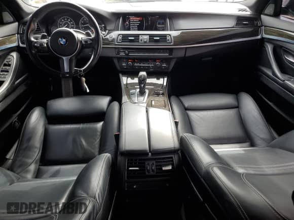 2015 BMW 5 Series 550i с VIN WBAKN9C55FD682331, выставлен на аукционе Copart как лот 47356725 с пробегом 80 741 миль миль и Списание • Salvage title. История ставок и продаж доступна на DreamBid. Изображение 8.