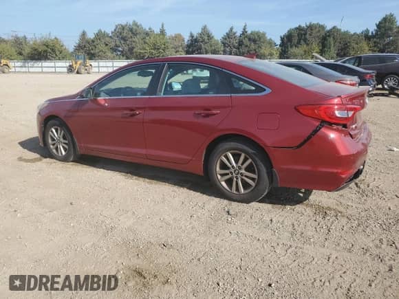 2015 Hyundai Sonata SE z VIN 5NPE24AF9FH182626, wystawiony jako Copart lot #84282245 z przebiegiem 98 199 mil mil oraz Szkoda całkowita • Salvage title. Historia ofert i sprzedaży dostępna na DreamBid. Obrazek 2.
