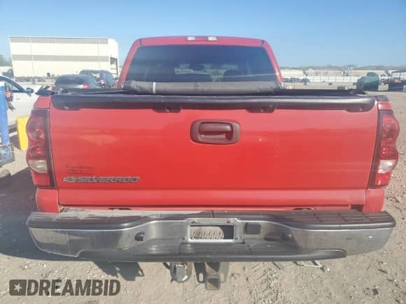 2006 Chevrolet Silverado 1500 LT1 с VIN 2GCEC13Z061272431, выставлен на аукционе Copart как лот 86782395 с пробегом 339 887 миль миль и Списание • Salvage title. История ставок и продаж доступна на DreamBid. Изображение 6.