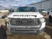 2018 Toyota Tundra SR с VIN 5TFUW5F18JX692272, выставлен на аукционе IAAI как лот 41421218 с пробегом 119 776 миль миль и . История ставок и продаж доступна на DreamBid. Изображение 12.