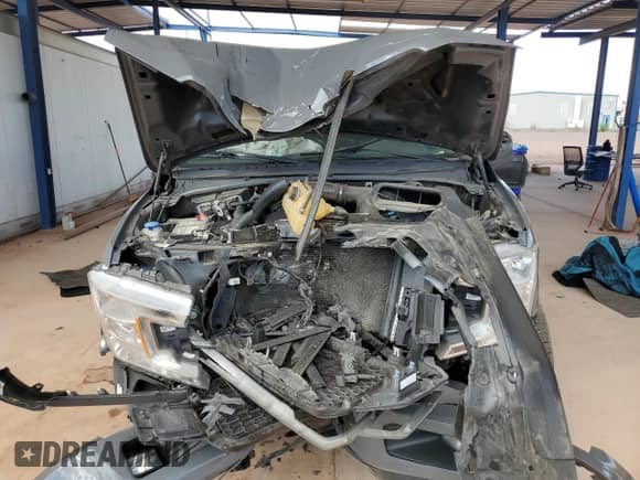 2018 Ford F-150 XL z VIN 1FTEW1CP0JFE16700, wystawiony jako Copart lot #81830355 z przebiegiem 69 898 mil mil oraz Szkoda całkowita • Salvage title. Historia ofert i sprzedaży dostępna na DreamBid. Obrazek 5.