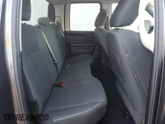 2021 Ram 1500 Express z VIN 1C6RR7FGXMS582619, wystawiony jako Copart lot #71659455 z przebiegiem 59 624 mil mil oraz Szkoda całkowita • Salvage title. Historia ofert i sprzedaży dostępna na DreamBid. Obrazek 10.