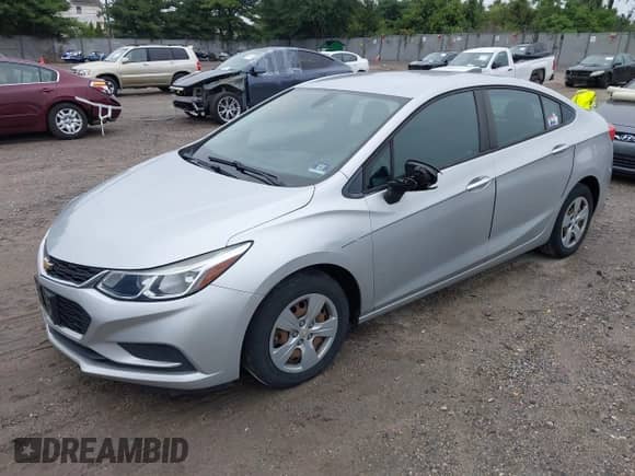 2018 Chevrolet Cruze LS с VIN 1G1BC5SMXJ7154469, выставлен на аукционе IAAI как лот 43037553 с пробегом 94 626 миль миль и . История ставок и продаж доступна на DreamBid. Изображение 2.