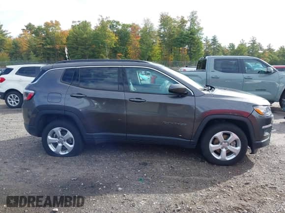 2021 Jeep Compass Altitude with VIN 3C4NJDBB2MT544968, listed as a IAAI auction lot 43290578 with 23,901 mi miles and . Bid and sale history available at DreamBid. Image 13.