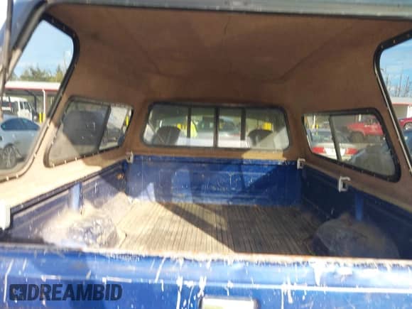 1996 Ford F-150 с VIN 1FTEF14N1TLA39358, выставлен на аукционе IAAI как лот 43385701 с пробегом 328 650 миль миль и . История ставок и продаж доступна на DreamBid. Изображение 8.