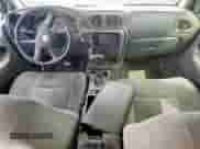 2007 Chevrolet TrailBlazer LS z VIN 1GNDS13S772135688, wystawiony jako Copart lot #80741415 z przebiegiem 267 034 mil mil oraz Szkoda całkowita • Salvage title. Historia ofert i sprzedaży dostępna na DreamBid. Obrazek 8.