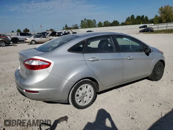 2015 Ford Fiesta S with VIN 3FADP4AJ0FM161021, listed as a Copart auction lot 71784665 with 97,683 mi miles and Clean title. Bid and sale history available at DreamBid. Image 3.