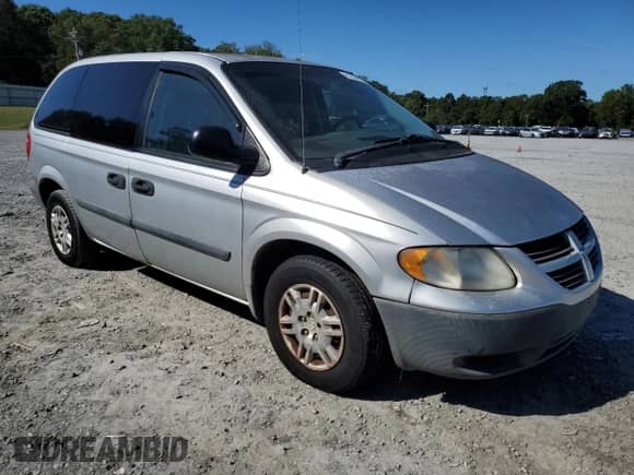 2006 Dodge Caravan SE with VIN 1D4GP25RX6B604667, listed as a Copart auction lot 82236675 with 201,286 mi miles and Clean title. Bid and sale history available at DreamBid. Image 4.