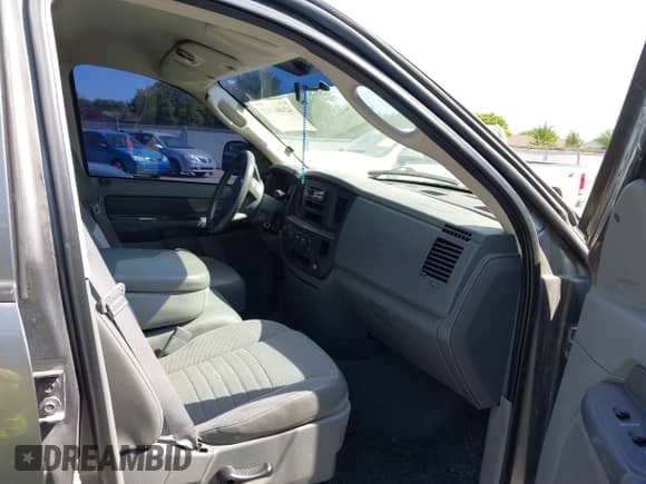 2008 Dodge 1500 SLT with VIN 1D7HU18NX8J205835, listed as a IAAI auction lot 42406547 with 143,271 mi miles and . Bid and sale history available at DreamBid. Image 5.