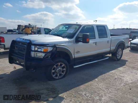 2015 Ford F-250 Lariat z VIN 1FT7W2BT6FEA39039, wystawiony jako IAAI lot #43528636 z przebiegiem 247 510 mil mil oraz . Historia ofert i sprzedaży dostępna na DreamBid. Obrazek 17.
