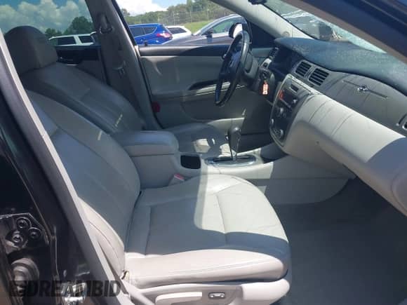 2006 Chevrolet Impala SS с VIN 2G1WD58C869437729, выставлен на аукционе IAAI как лот 42827171 с пробегом 195 841 миль миль и . История ставок и продаж доступна на DreamBid. Изображение 5.