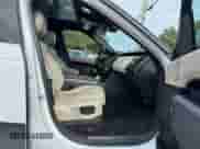 2019 Land Rover Discovery SE z VIN SALRG2RV2KA093848, wystawiony jako Copart lot #70012805 z przebiegiem 155 602 mil mil oraz Czysty tytuł • Clean title. Historia ofert i sprzedaży dostępna na DreamBid. Obrazek 5.