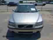 2004 Volvo S60 с VIN YV1RS61T442343704, выставлен на аукционе IAAI как лот 42318811 с пробегом 173 475 миль миль и . История ставок и продаж доступна на DreamBid. Изображение 6.
