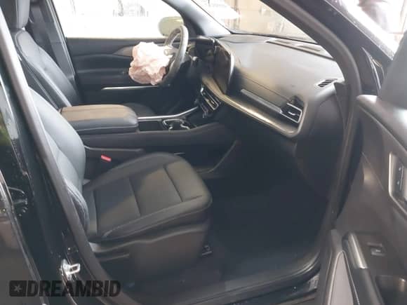 2025 Chevrolet Traverse AWD LT z VIN 1GNEVGRS3SJ152914, wystawiony jako IAAI lot #41593187 z przebiegiem 1 921 mil mil oraz . Historia ofert i sprzedaży dostępna na DreamBid. Obrazek 5.