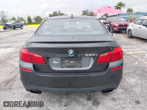 2013 BMW 5 Series 550i с VIN WBAFR9C55DC271603, выставлен на аукционе IAAI как лот 42419219 с пробегом 113 464 миль миль и . История ставок и продаж доступна на DreamBid. Изображение 15.