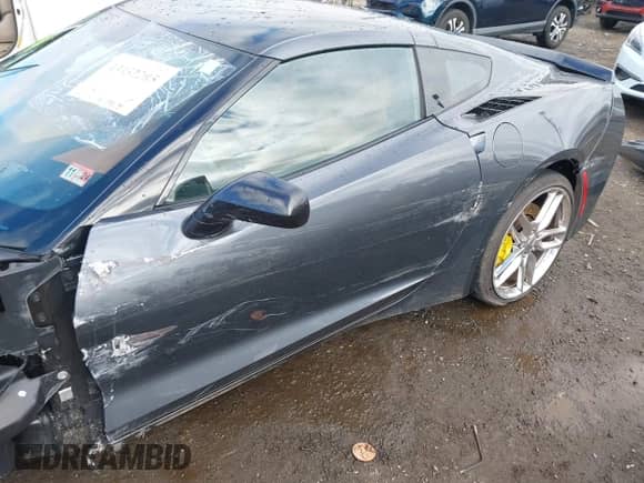 2014 Chevrolet Corvette Z51 3LT with VIN 1G1YL2D70E5105363, listed as a IAAI auction lot 43432205 with 25,347 mi miles and . Bid and sale history available at DreamBid. Image 19.