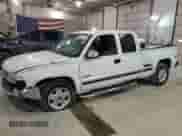 2000 Chevrolet Silverado 1500 LS with VIN 2GCEK19V3Y1369875, listed as a Copart auction lot 44455105 with 291,111 mi miles and Salvage title. Bid and sale history available at DreamBid. Image 1.