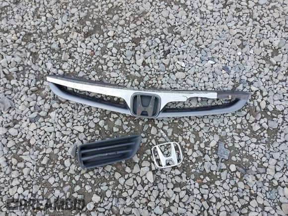 2006 Honda Accord VP с VIN 1HGCM56106A014404, выставлен на аукционе IAAI как лот 42272931 с пробегом 250 894 миль миль и . История ставок и продаж доступна на DreamBid. Изображение 11.