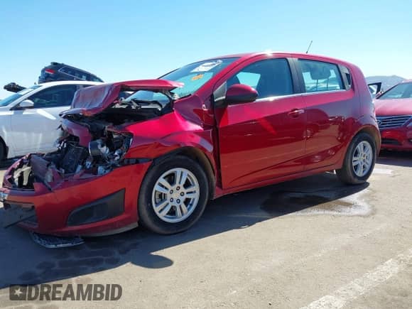2012 Chevrolet Sonic LT с VIN 1G1JC6SH2C4217153, выставлен на аукционе IAAI как лот 43481968 с пробегом 128 020 миль миль и . История ставок и продаж доступна на DreamBid. Изображение 2.
