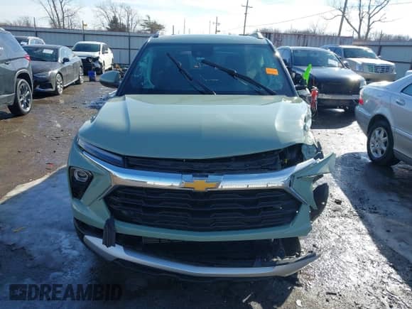 2025 Chevrolet TrailBlazer LT with VIN KL79MPSL8SB093463, listed as a IAAI auction lot 41636738 with 3,998 mi miles and . Bid and sale history available at DreamBid. Image 13.