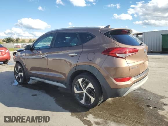 2017 Hyundai Tucson Eco с VIN KM8J33A20HU519742, выставлен на аукционе Copart как лот 86665975 с пробегом 111 646 миль миль и Списание • Salvage title. История ставок и продаж доступна на DreamBid. Изображение 2.