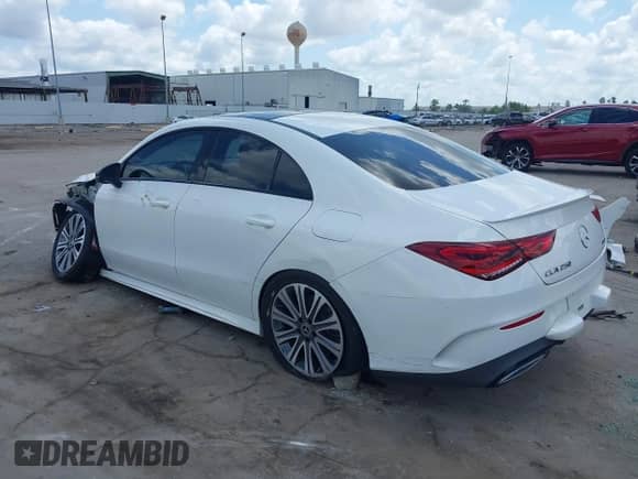 2020 Mercedes-Benz CLA 250 с VIN W1K5J4GB4LN102187, выставлен на аукционе IAAI как лот 42338731 с пробегом 129 171 миль миль и . История ставок и продаж доступна на DreamBid. Изображение 3.