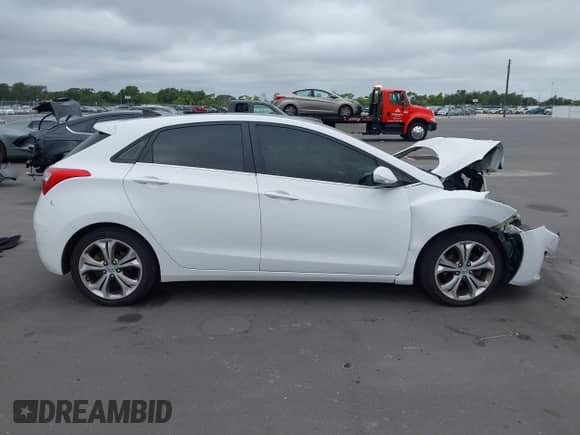 2013 Hyundai Elantra с VIN KMHD35LE9DU049074, выставлен на аукционе IAAI как лот 43415160 с пробегом 133 383 миль миль и . История ставок и продаж доступна на DreamBid. Изображение 14.