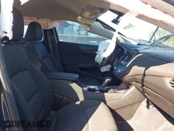 2025 Chevrolet Malibu LT с VIN 1G1ZD5ST3SF138060, выставлен на аукционе IAAI как лот 43492375 с пробегом Не указан миль и . История ставок и продаж доступна на DreamBid. Изображение 5.