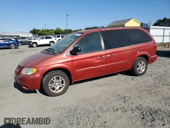 2003 Dodge Caravan Sport with VIN 2D4GP44L03R118908, listed as a Copart auction lot 63680735 with 213,962 mi miles and Salvage title. Bid and sale history available at DreamBid. Image 1.