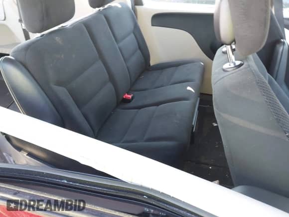 2015 Dodge Grand Caravan American Value с VIN 2C4RDGBG4FR512082, выставлен на аукционе IAAI как лот 43339549 с пробегом 77 681 миль миль и . История ставок и продаж доступна на DreamBid. Изображение 8.
