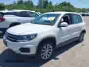 2017 Volkswagen Tiguan S с VIN WVGBV7AX2HK048898, выставлен на аукционе IAAI как лот 42411760 с пробегом 72 578 миль миль и . История ставок и продаж доступна на DreamBid. Изображение 2.