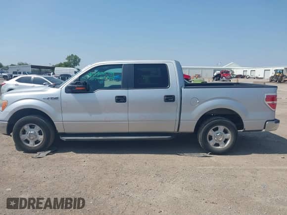 2013 Ford F-150 XL с VIN 1FTEW1CM0DKE19100, выставлен на аукционе IAAI как лот 43175010 с пробегом 155 880 миль миль и . История ставок и продаж доступна на DreamBid. Изображение 14.