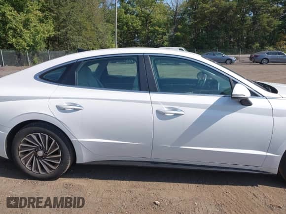 2023 Hyundai Sonata SEL с VIN KMHL34JJXPA067529, выставлен на аукционе IAAI как лот 43264981 с пробегом 24 185 миль миль и . История ставок и продаж доступна на DreamBid. Изображение 12.