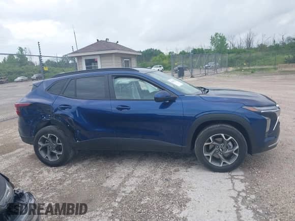2024 Chevrolet Trax LT с VIN KL77LHE25RC214148, выставлен на аукционе IAAI как лот 42581725 с пробегом 22 444 миль миль и . История ставок и продаж доступна на DreamBid. Изображение 13.