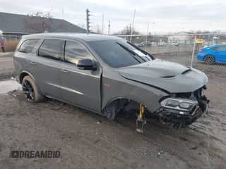 2022 Dodge Durango SRT 392 z VIN 1C4SDJGJ3NC230252, wystawiony jako IAAI lot #41107442 z przebiegiem 32 335 mil mil oraz . Historia ofert i sprzedaży dostępna na DreamBid. Obrazek 1.