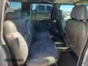 1999 Chevrolet Suburban с VIN 3GNFK16R5XG149629, выставлен на аукционе Copart как лот 90065225 с пробегом 404 104 миль миль и Списание • Salvage title. История ставок и продаж доступна на DreamBid. Изображение 11.