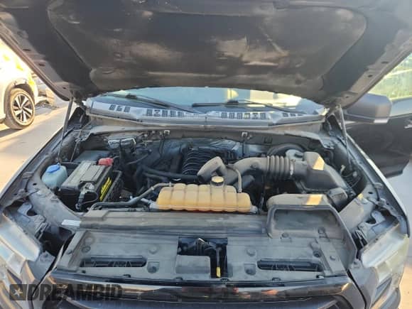 2015 Ford F-150 XLT z VIN 1FTEW1CF9FKD76705, wystawiony jako Copart lot #86539115 z przebiegiem 103 827 mil mil oraz Szkoda całkowita • Salvage title. Historia ofert i sprzedaży dostępna na DreamBid. Obrazek 11.