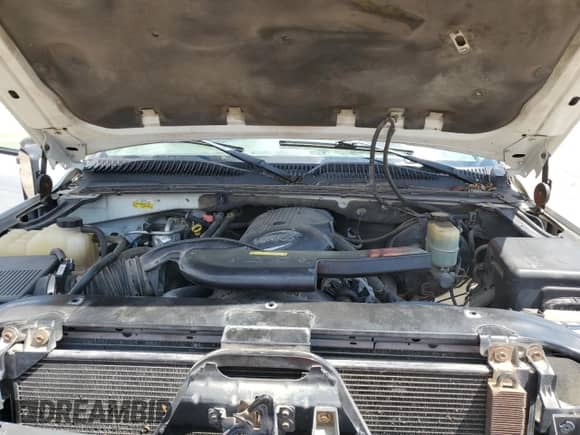 2001 Chevrolet Tahoe LT with VIN 1GNEK13T81R133542, listed as a Copart auction lot 69115805 with Not provided miles and Salvage title. Bid and sale history available at DreamBid. Image 12.