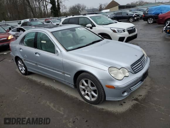 2007 Mercedes-Benz C 280 Luxury с VIN WDBRF54H87A923333, выставлен на аукционе Copart как лот 48661964 с пробегом 43 296 миль миль и Списание • Salvage title. История ставок и продаж доступна на DreamBid. Изображение 4.
