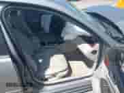2009 Chevrolet Impala LT z VIN 2G1WT57K791192274, wystawiony jako IAAI lot #42964855 z przebiegiem 228 263 mil mil oraz . Historia ofert i sprzedaży dostępna na DreamBid. Obrazek 5.