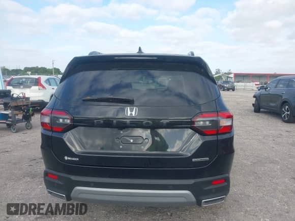 2025 Honda Pilot Touring с VIN 5FNYG2H73SB011882, выставлен на аукционе IAAI как лот 42092996 с пробегом 8 616 миль миль и . История ставок и продаж доступна на DreamBid. Изображение 15.