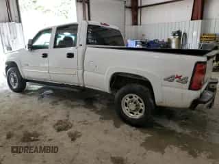 2006 Chevrolet Silverado 1500HD LT1 z VIN 1GCGK13U16F119341, wystawiony jako Copart lot #59012145 z przebiegiem 172 257 mil mil oraz Szkoda całkowita • Salvage title. Historia ofert i sprzedaży dostępna na DreamBid. Obrazek 2.